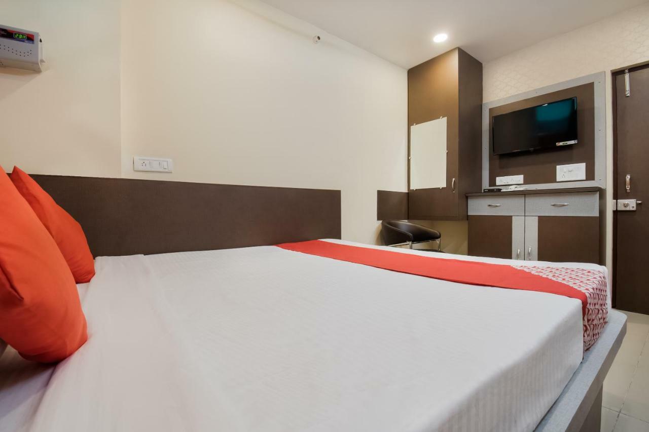 Oyo 45609 The Legend Inn Deluxe Danapur Exterior foto